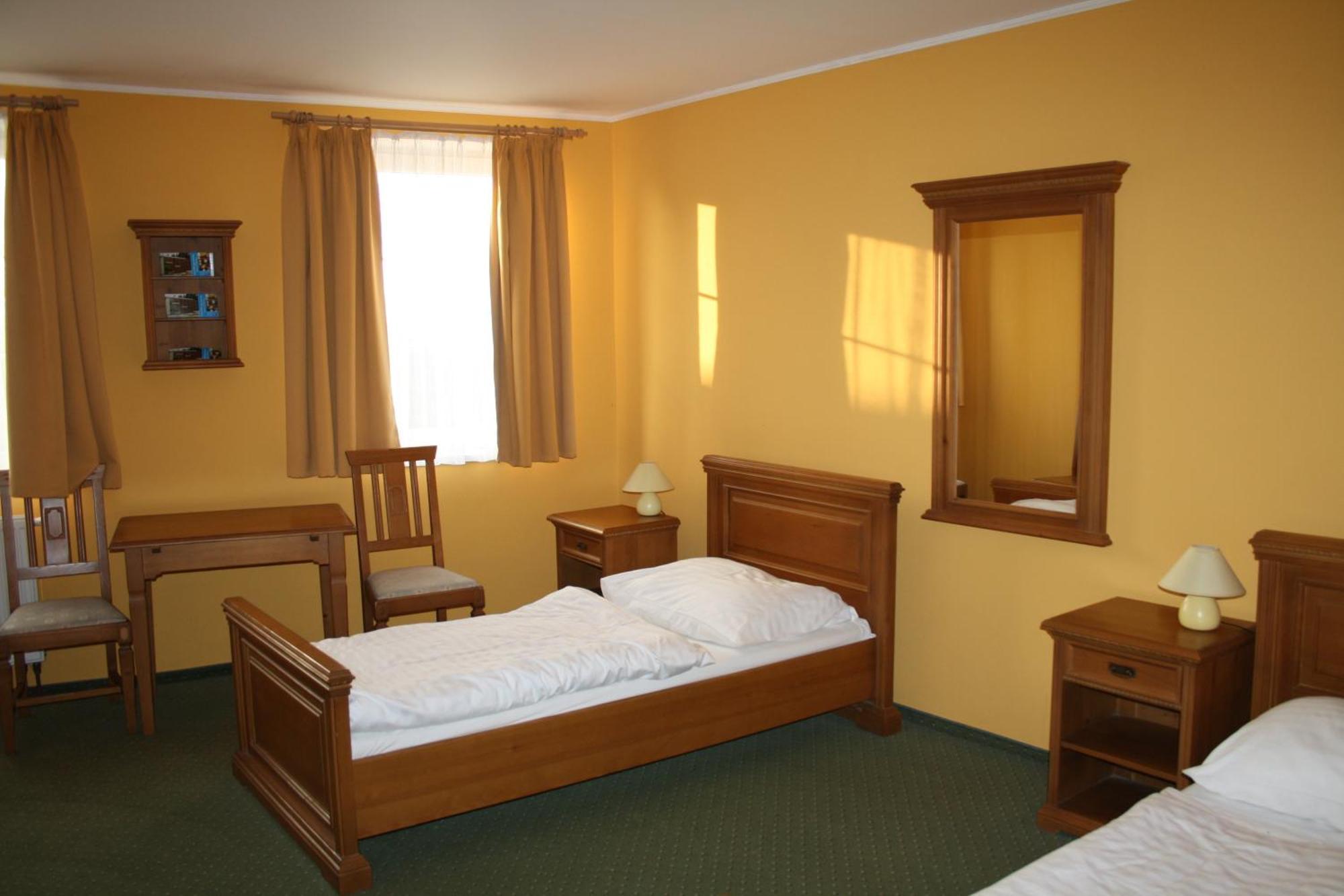 Hotel Boucek Mochov Eksteriør billede