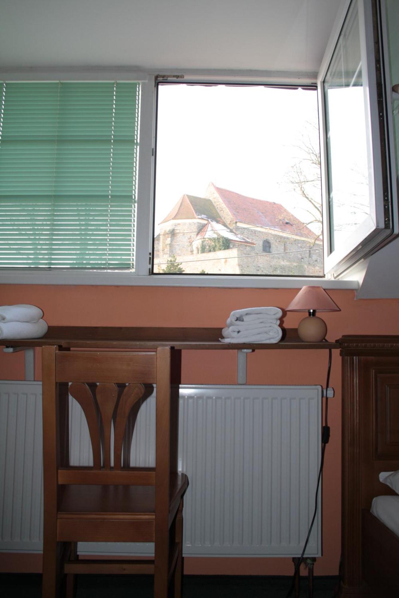 Hotel Boucek Mochov Eksteriør billede